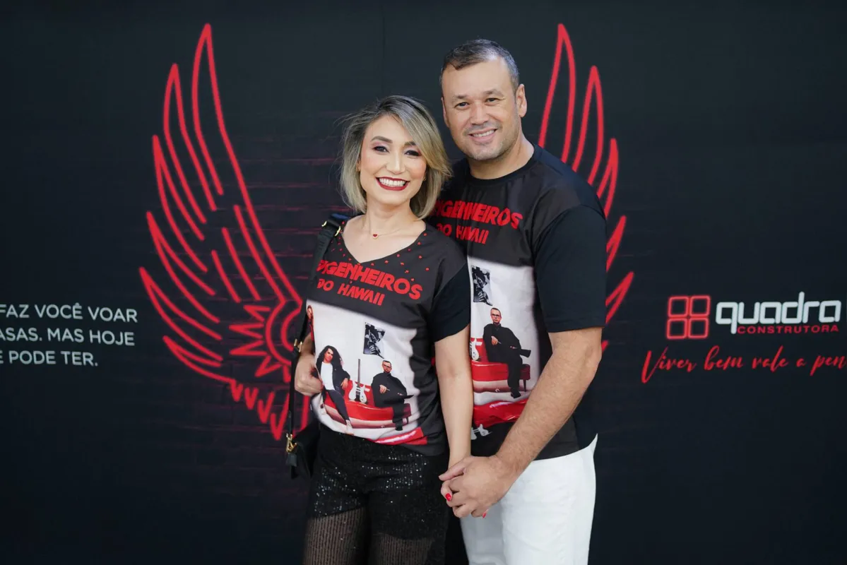 Flávia e Emerson Silva