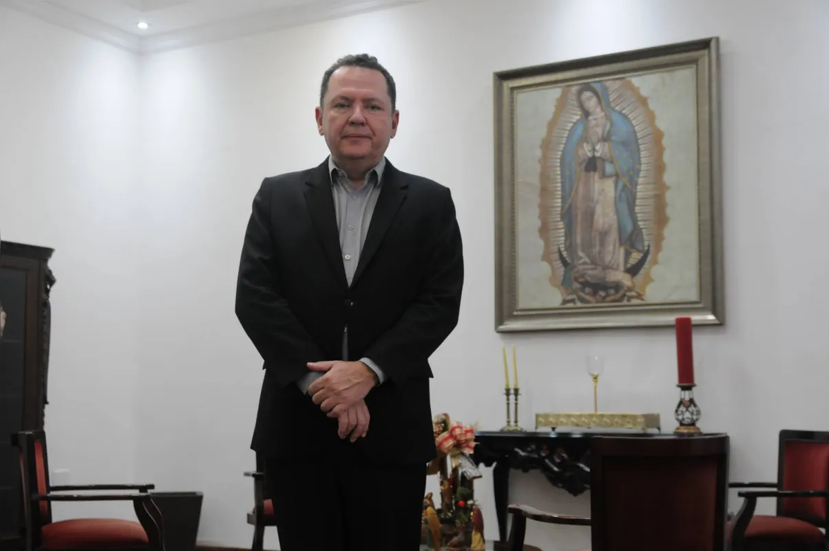 Segundo o padre Rafael Solano, era quase inimaginável que um papa renunciasse e isso trouxe uma nova visão para a igreja