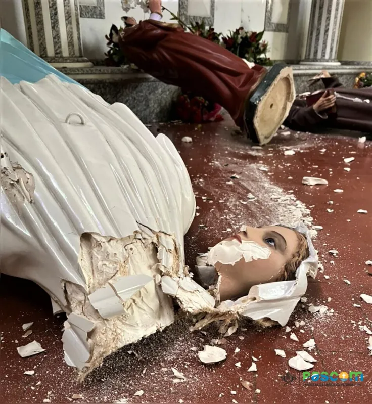 Imagem ilustrativa da imagem Invasor destrói 28 imagens sacras em igreja de São Mateus do Sul