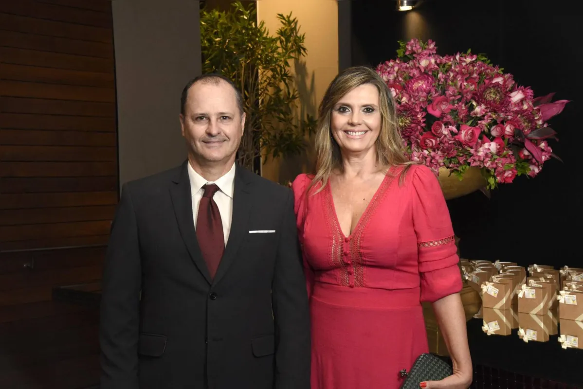 Marcelo Faneco Fontana e Sandra Denise de Melo Fontana