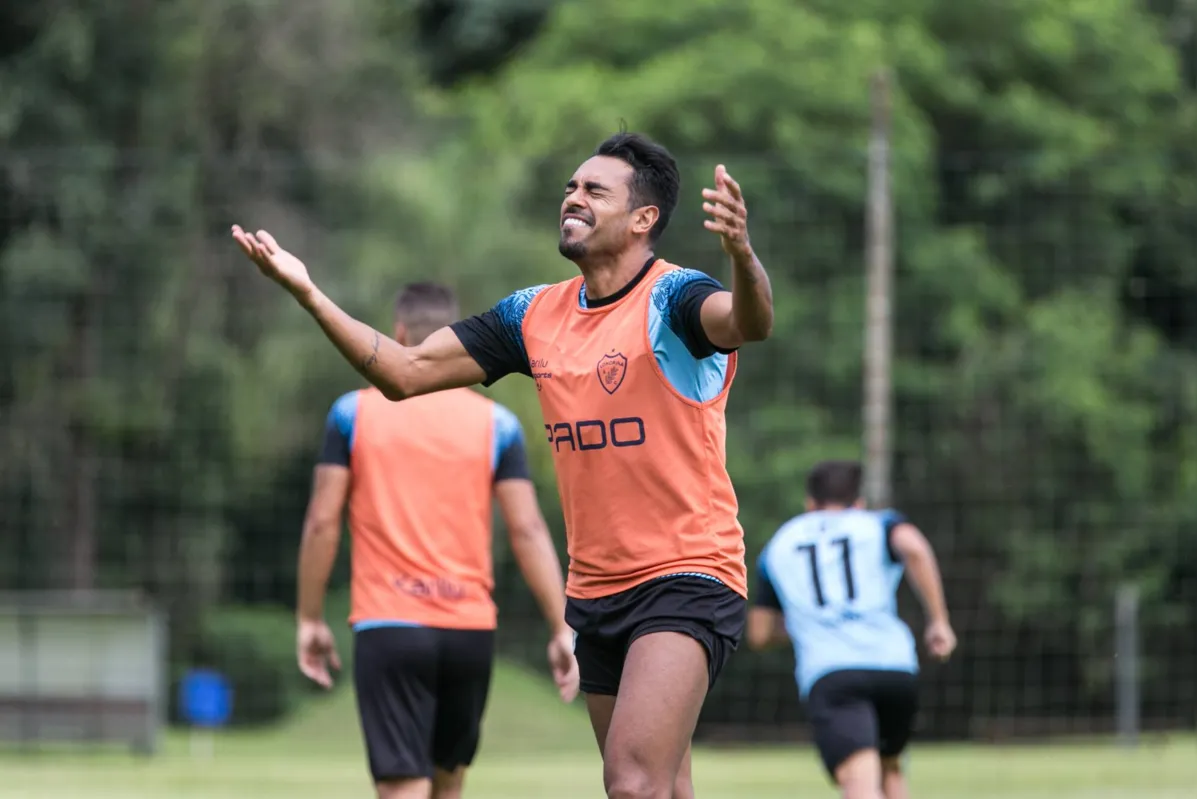 Principal contratação para a temporada, Júnior Dutra será titular pela primeira vez na estreia da Copa do Brasil