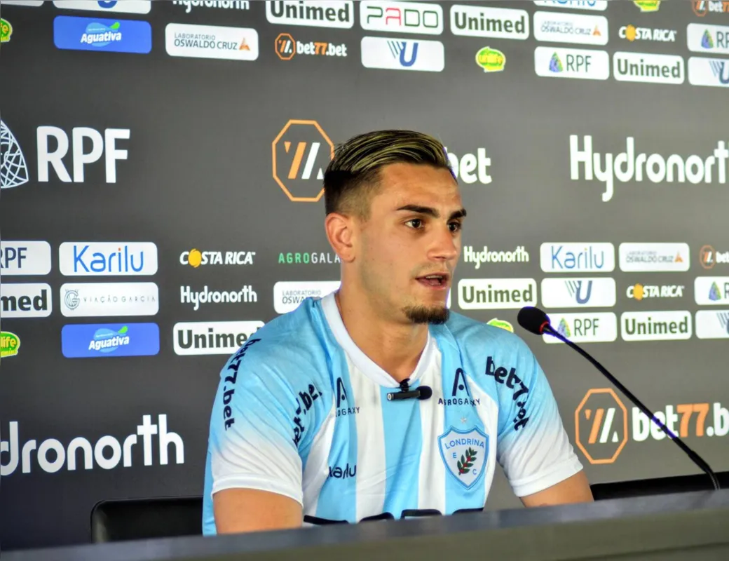Volante Garraty já treina no LEC e é uma das novidades para a temporada 2023; Clube aposta em nomes desconhecidos e baratos