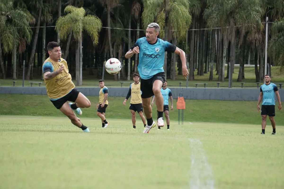 Atacante Hugo Cabral já treina no Londrina e fará a sua estreia nesta quinta-feira diante do Rio Branco, no estádio do Café