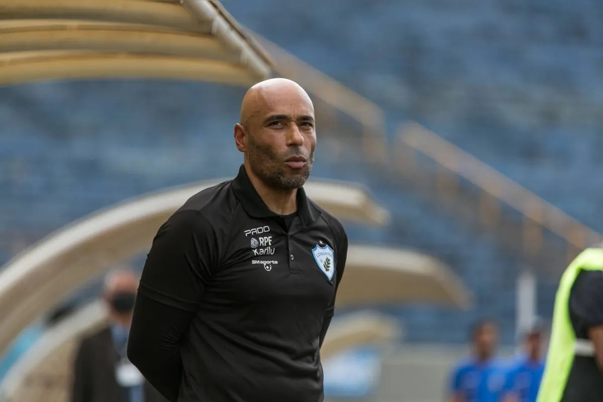 Interinamente, Edinho dirigiu o Londrina no jogo contra o Cianorte pela Paranaense deste ano, após a saída de Vinícius Eutrópio