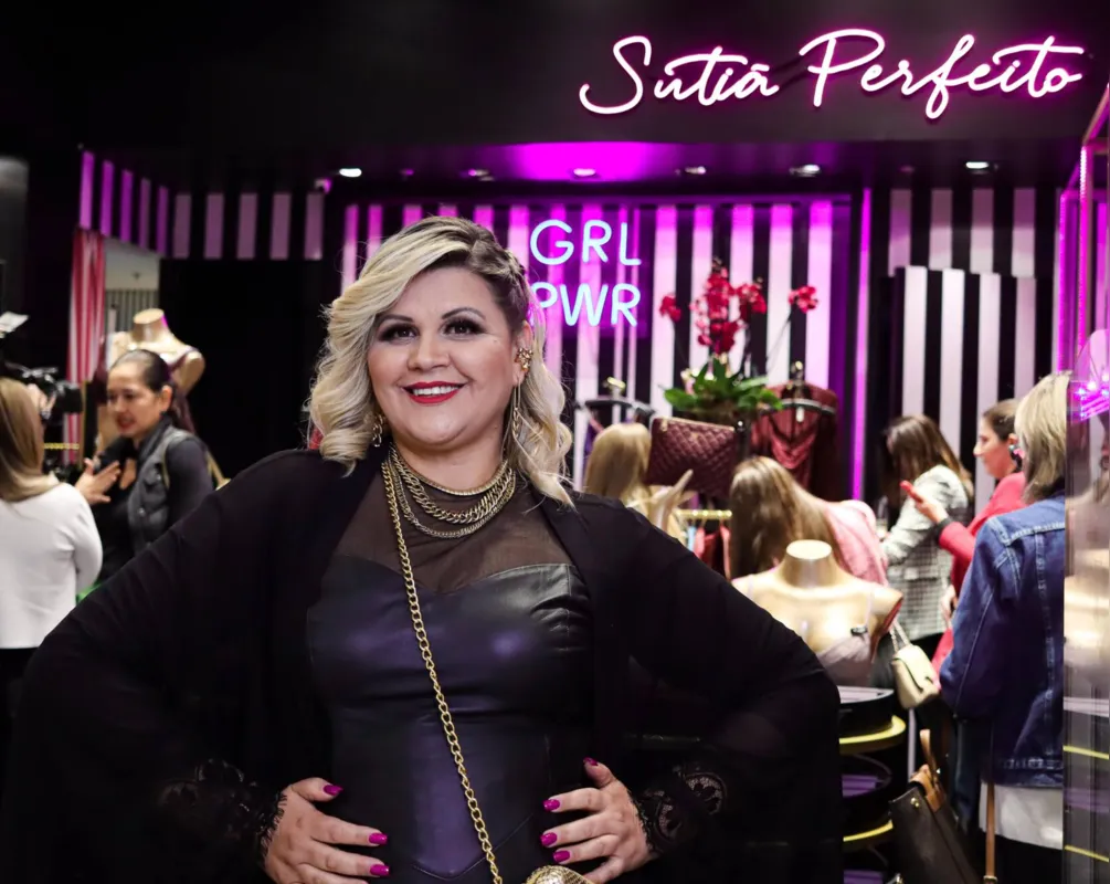 A influencer e apresentadora Rô Cândida