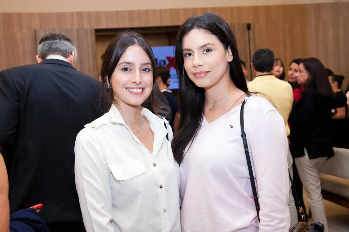 Letícia Gonçalves Guarnieri e Luisa França Gonçalves Correia