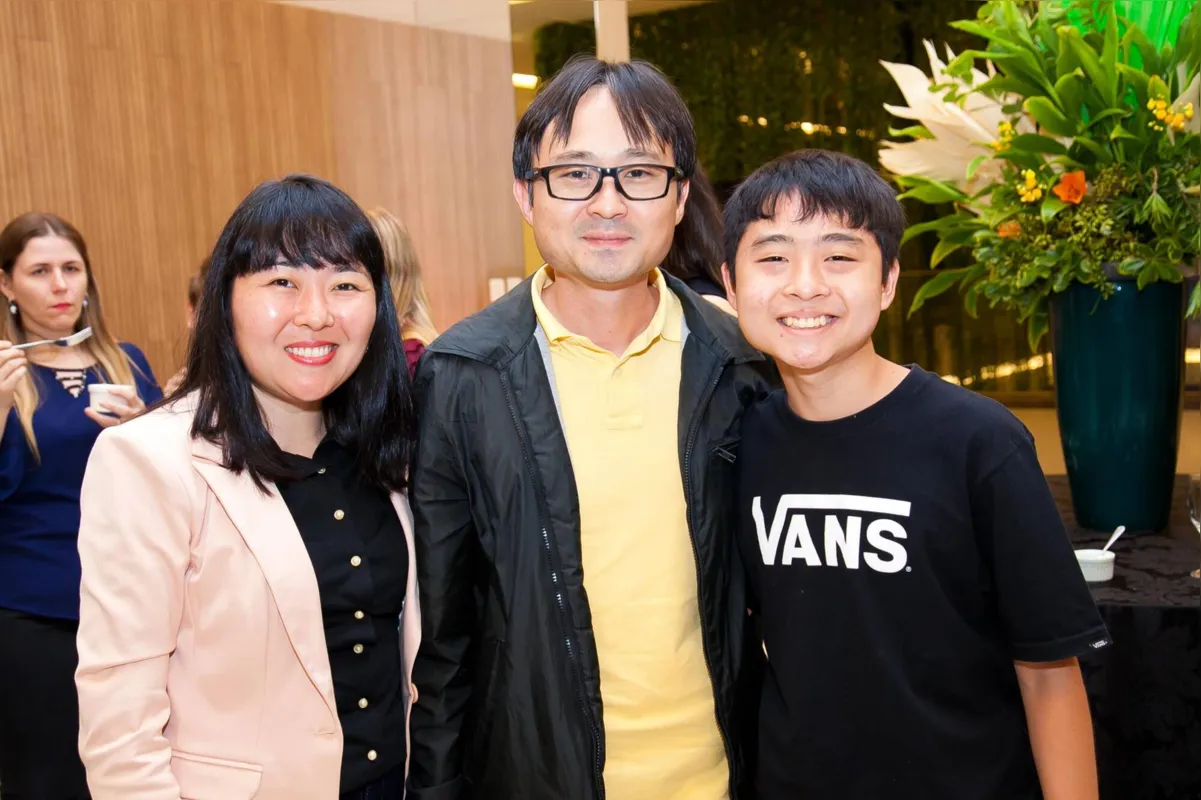 Tatiane Ishikawa, Mauricio Yorinori e Daniel Ishikawa Yorinori