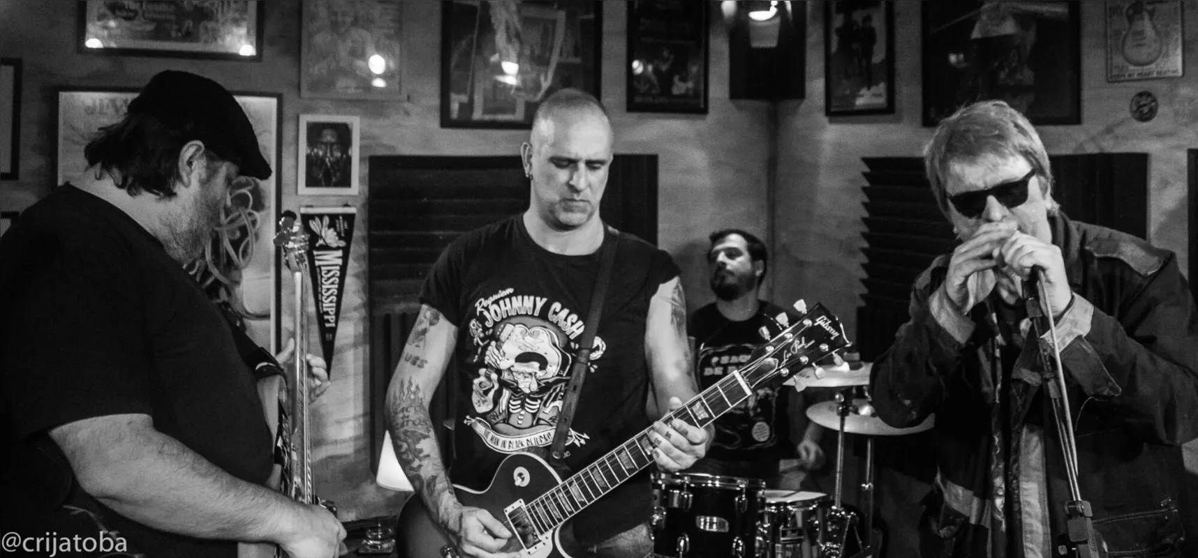 Saco de Ratos: novo disco da banda chega ao streaming neste mês de novembro