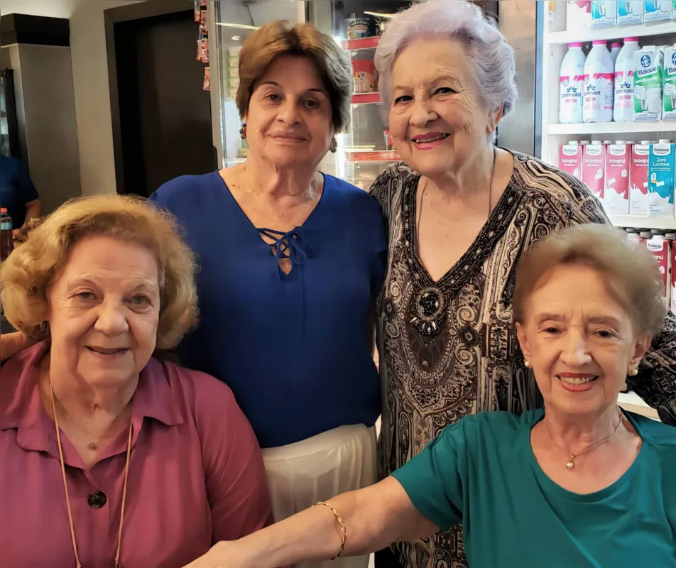 Gladys Lessa, Irani Gonçalves, Maria do Carmo Gouveia de Moraes e Maria Laura Duarte Pinheiro