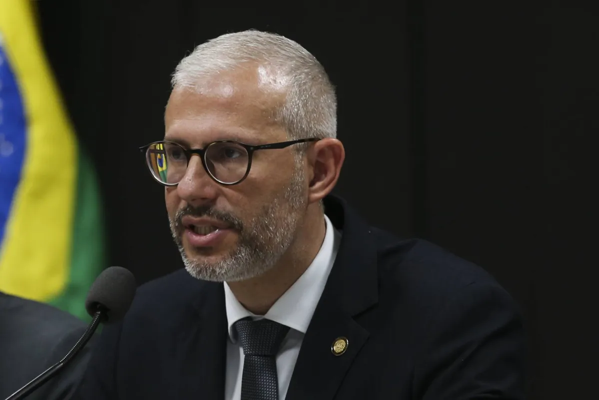 De acordo com Godoy, o objetivo é que "todas as políticas sejam garantidas até o final do ano, em especial a do livro didático"