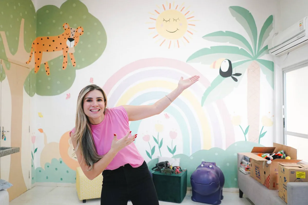 A artista Poliane Bueno deu um toque especial com uma pintura lúdica para as crianças