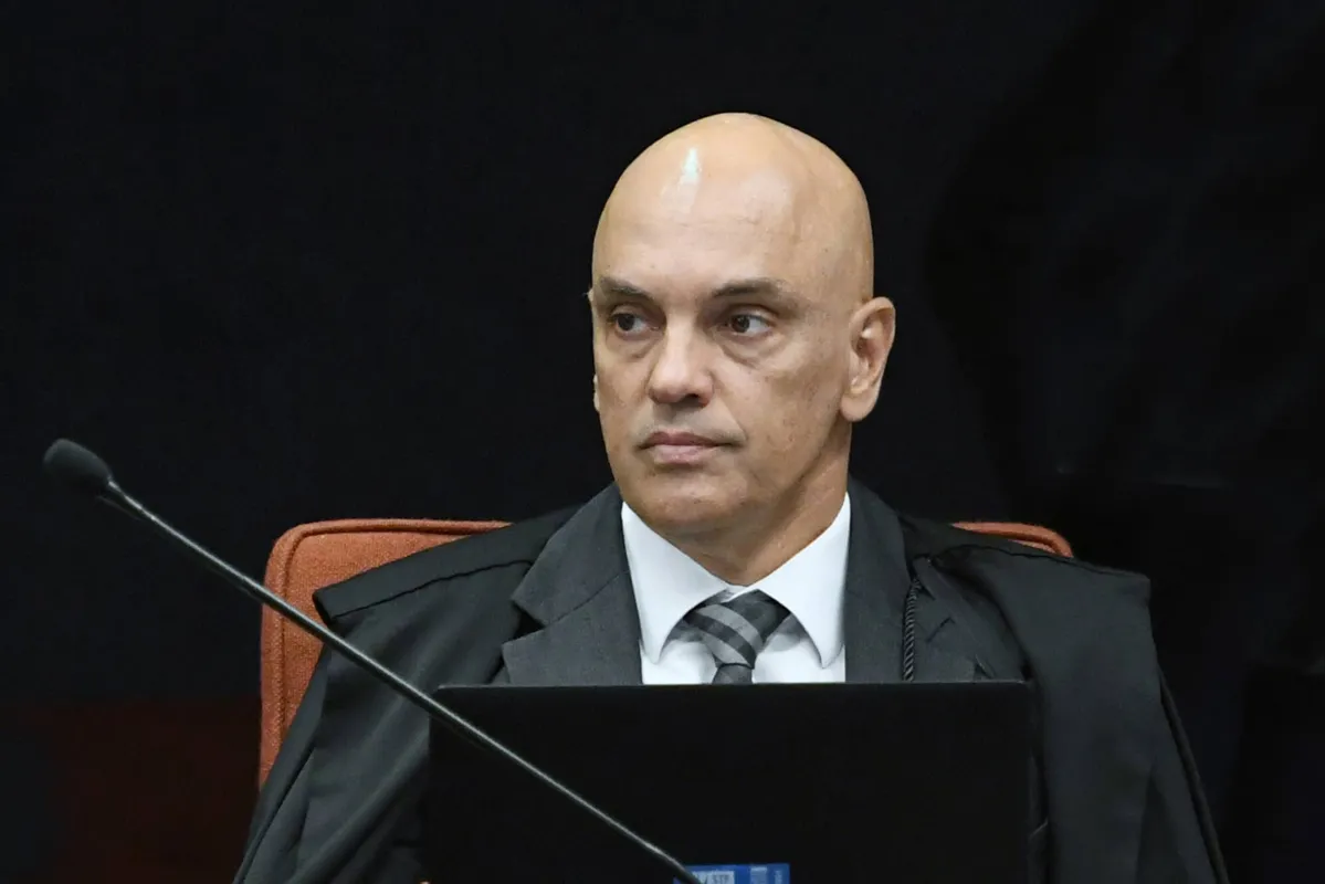 Imagem ilustrativa da imagem Moraes manda soltar 137 acusados de incitar atos golpistas