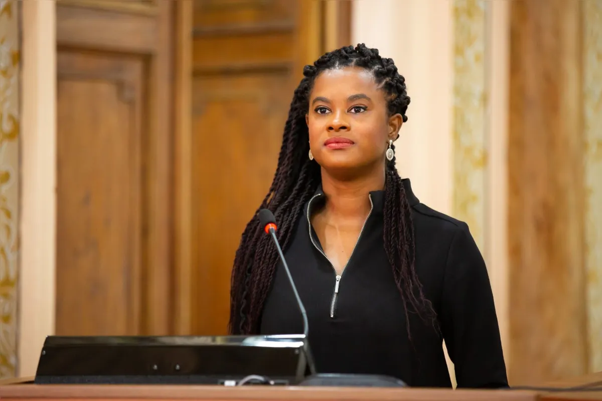 “Ser a primeira eleita é uma resposta histórica da luta que o movimento negro e de mulheres negras vem fazendo há muitos anos”, declarou Dartora