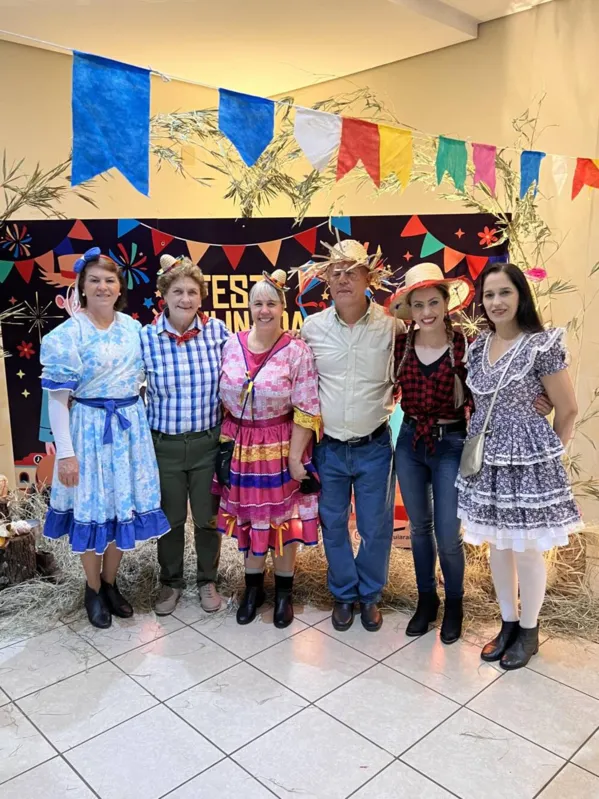 Maria Ferreira, Vera Golono, Fatima Santos, Diácono Renato, Graciela Kenopk e Glaucia Wepachowski