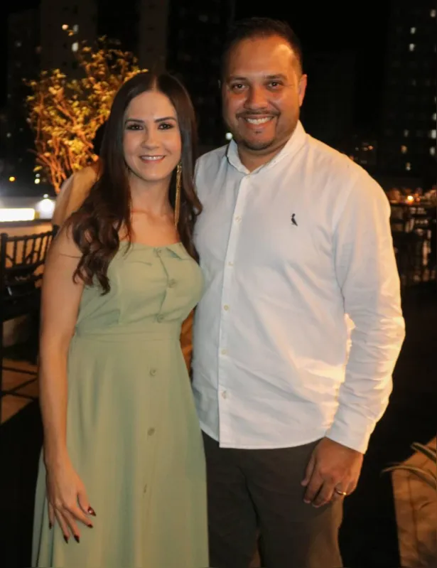 Tais Capato e Helton Ferreira