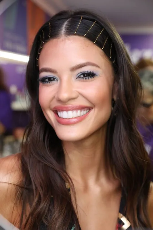Imagem ilustrativa da imagem Na web, a inspiração de looks e makes para o Carnaval