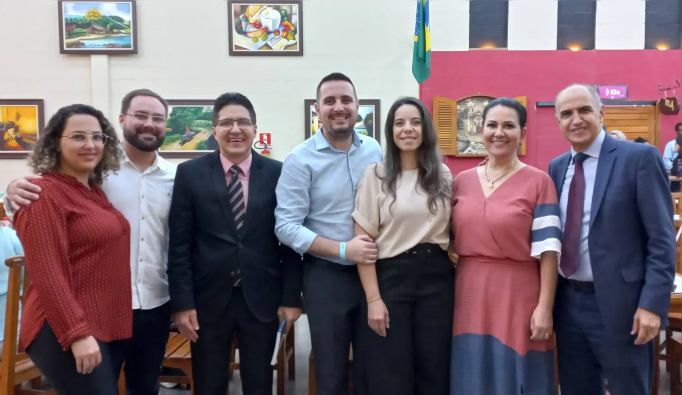 Presentes no evento Jeniffer Marques Fiori e os pastores Lucas Fiori, Jurandir Brizola, Anderson Mazzeo, Sandra Paula Mazzeo, Vânia F. Ramos e Moysés Ramos