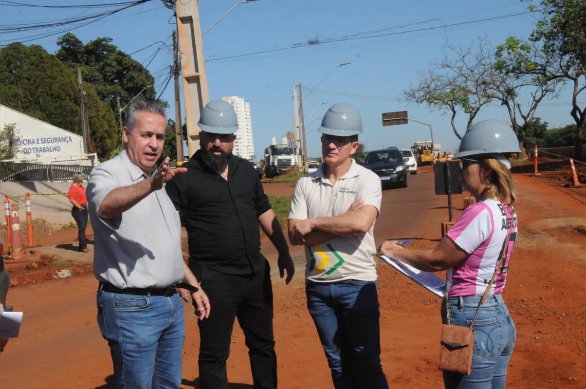 Vereadores conversaram com secretário de Obras e representantes da empresa