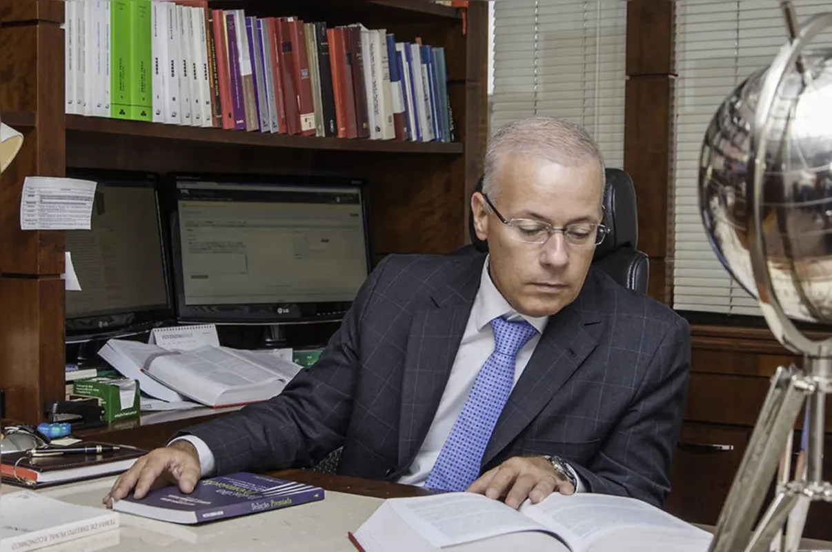 O advogado Walter Bittar, doutor em Ciências Criminais e Mestre em Direito Social e Econômico: "tese de lunáticos"