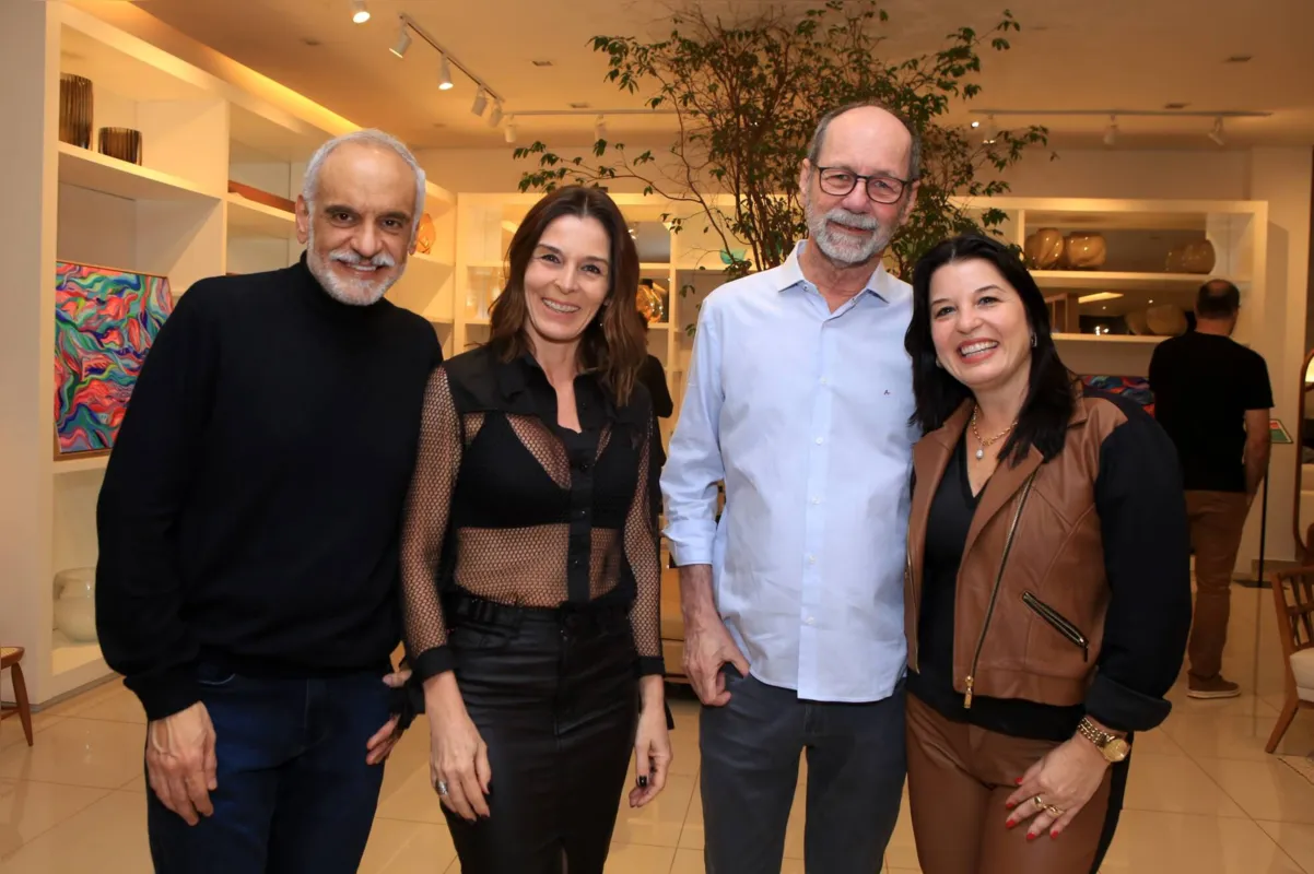 Cristina e Luciane Padovam com Marcos Maia e Gilmar Lazari