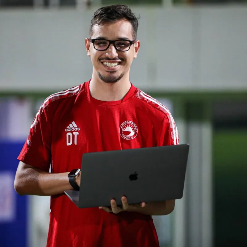 Eduardo Thomaz atuou na comissão técnica  do LEC em 2017 e atualmente está na seleção de juniores do país