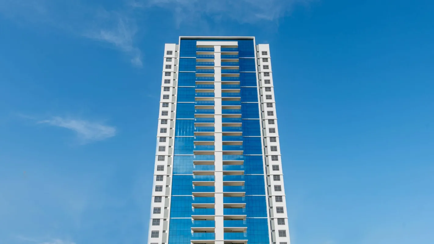 Edifício é o primeiro a ser entregue no Plaenge Parque Urbano.