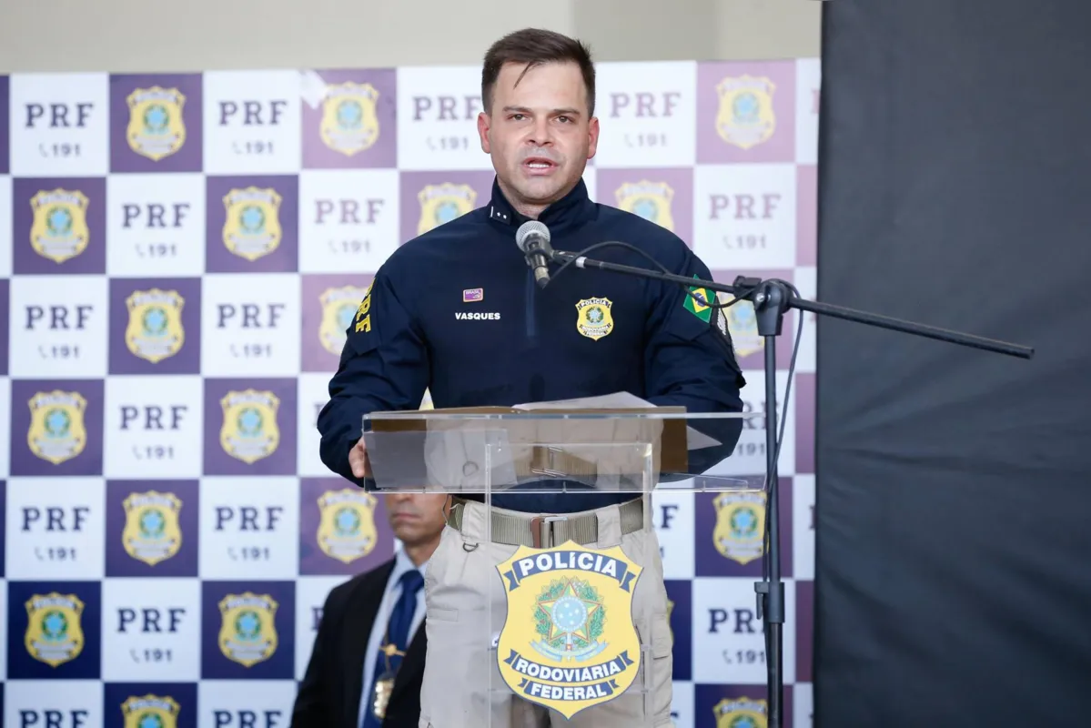 Imagem ilustrativa da imagem Procuradoria pede a abertura de inquérito policial contra diretor-geral da PRF por prevaricação