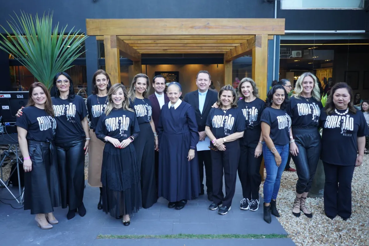Time de voluntárias, que fez acontecer o evento “Coração de Mulher”, com Padre Wendel Perre dos Santos, Padre Rafael Solano e Irmã Luciana de Almeida