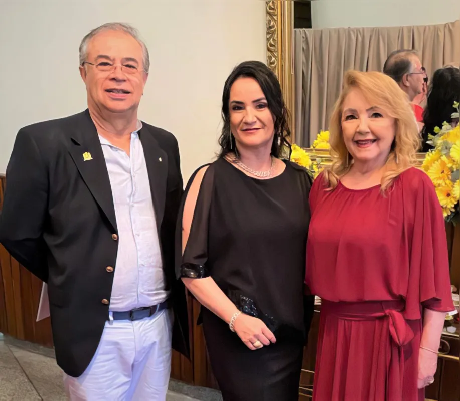 Silrey Luz, Morgana Nicolau e Neucy Rodrigues da Silva Fonseca (organizadora)