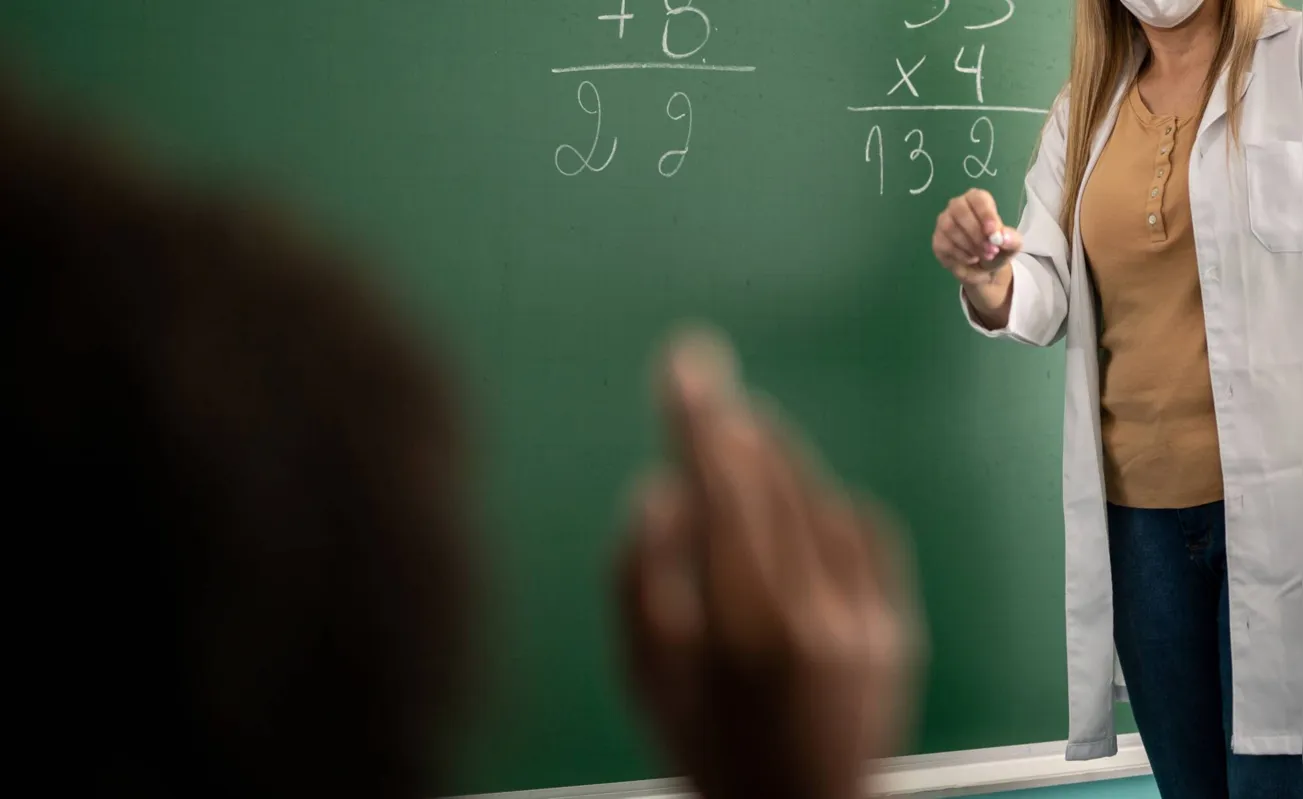 Imagem ilustrativa da imagem Requisitos especiais são mantidos na aposentadoria dos professores