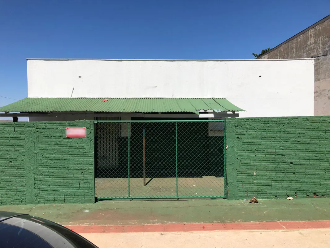 Localizada na Rua Paraíba, no centro de Londrina, sede da Mancha Verde foi fechada após confusão com torcedores do LEC