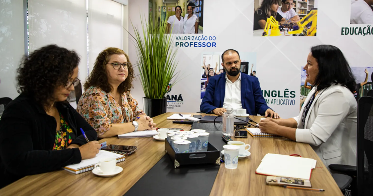 Reunião da APP-Sindicato com a Seed define avanço na manutenção da disciplina de Arte na matriz curricular.