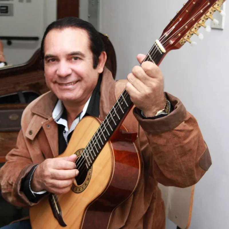 Shows apresentados pelo Sesi é conduzido pelo músico Tom Brasil