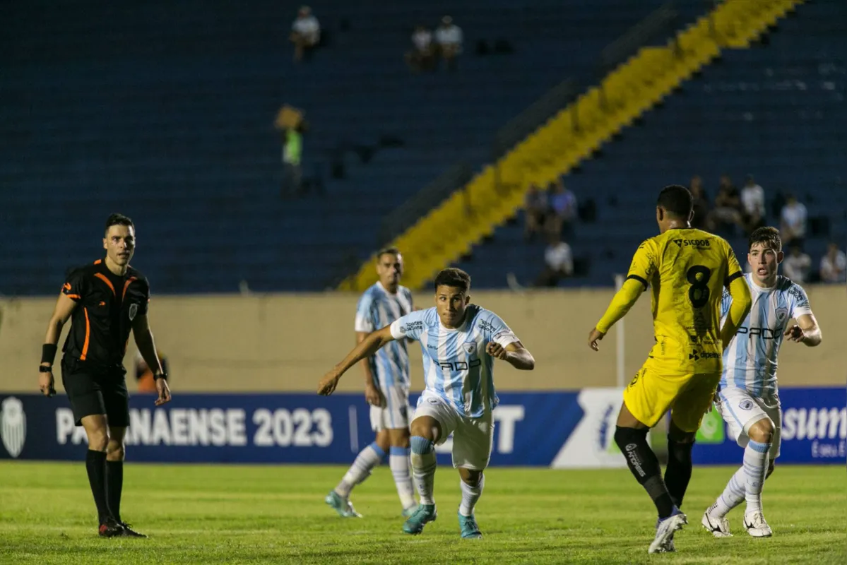 Matheus Goiás tem sido o camisa 9 do LEC no início do Paranaense, mas ainda não balançou as redes em 2023