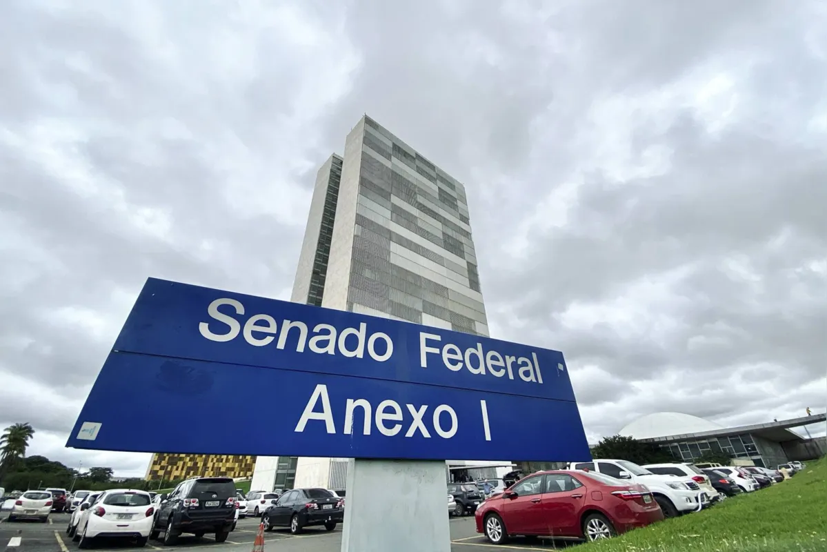 Imagem ilustrativa da imagem Senado abre concurso para cargo com salário de até R$ 33 mil