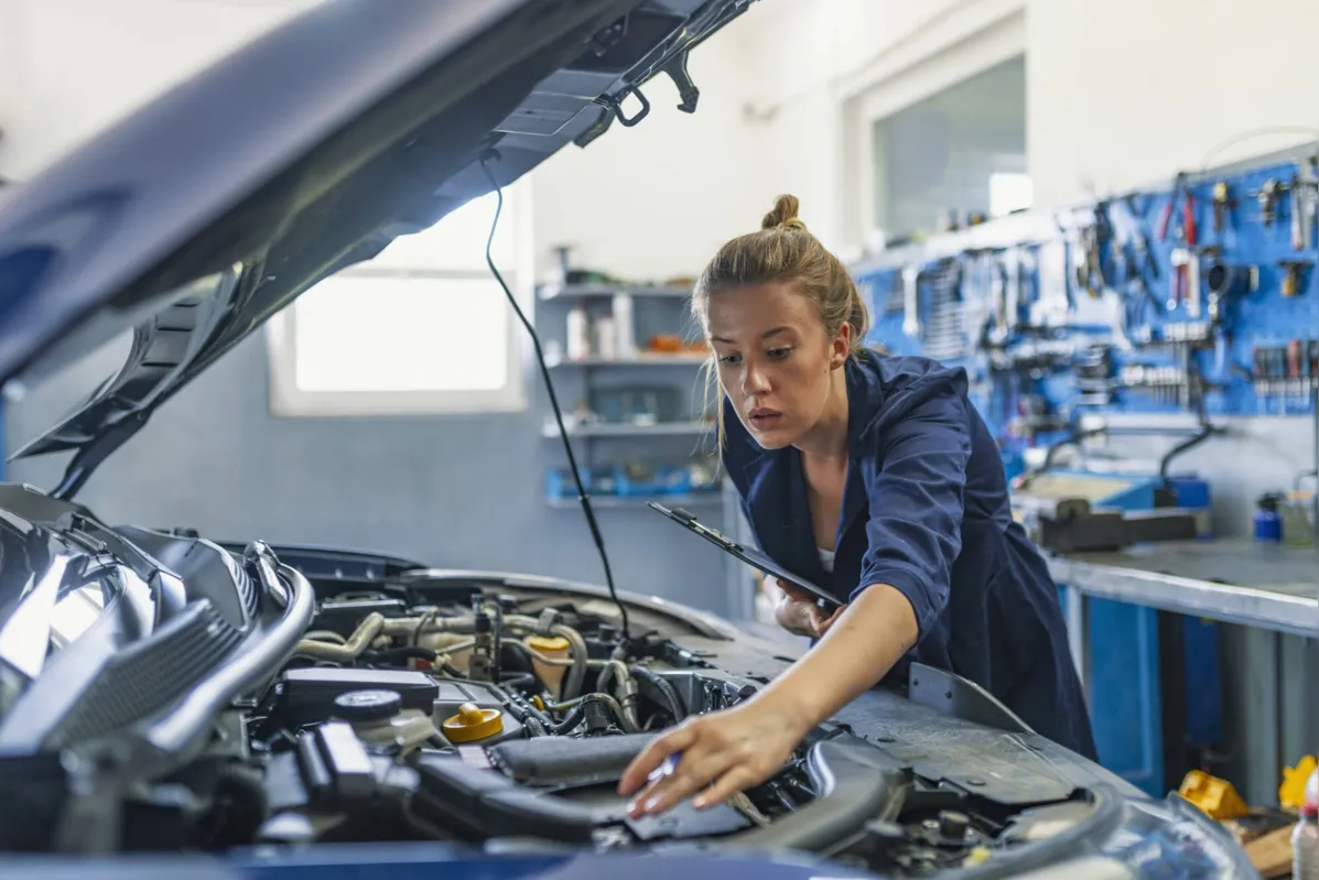 Imagem ilustrativa da imagem Senai Londrina oferece cursos exclusivos para mulheres na área automotiva
