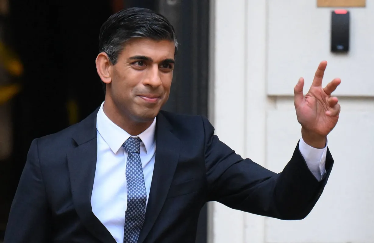 Sunak estudou em Oxford e em Stanford, onde conheceu e se casou com Akshata Murty, filha de um bilionário indiano do ramo da tecnologia