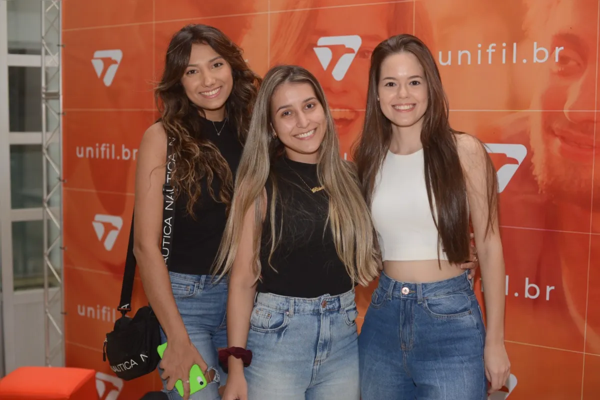 Maria Clara Fontes Pacheco, Rebeca Carreira dos Santos e Maria Vitória Badan Silva