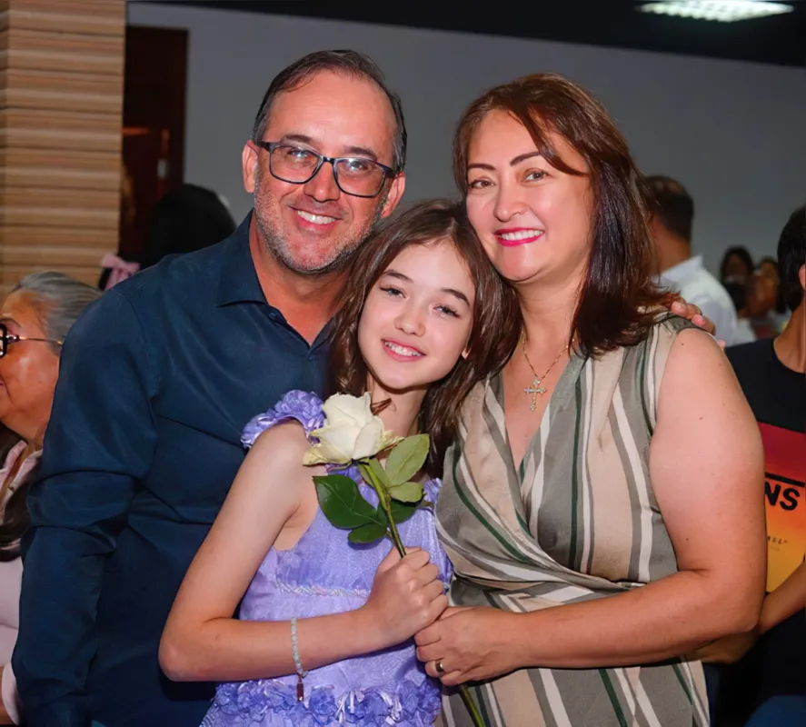 Débora Regina Machado Kakitani, Esther Mayumi Kakitani Rodrigues Siqueira e Adriano Rodrigues Siqueira