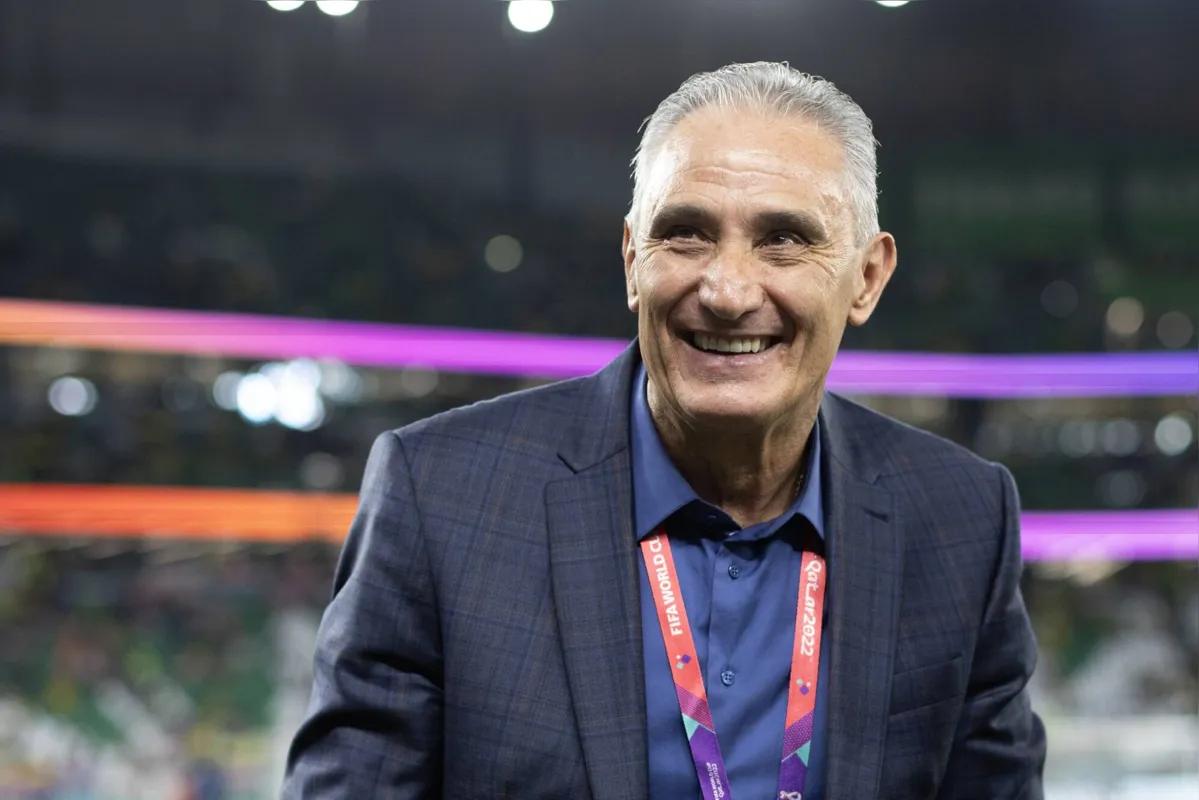 O treinador está recluso com a família no Rio de Janeiro desde que chegou ao país depois da eliminação da seleção para a Croácia, nas quartas de final