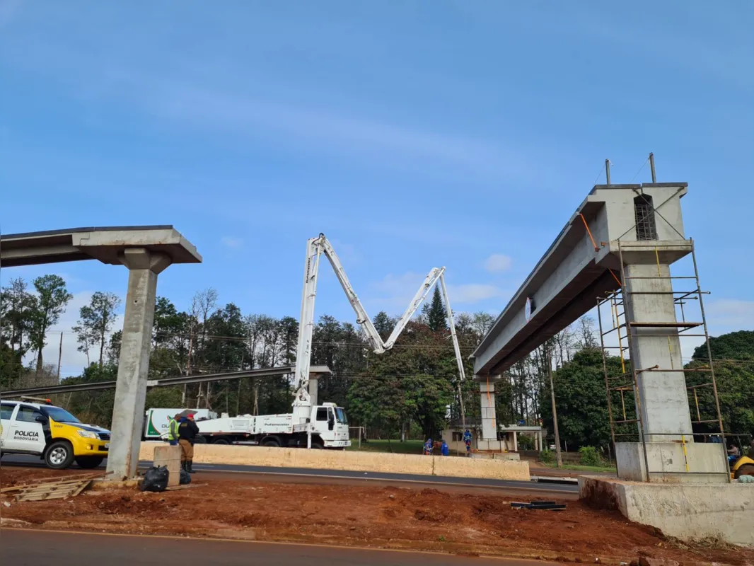 Imagem ilustrativa da imagem Trânsito na PR-445, na Gleba Palhano, tem interdições nesta terça