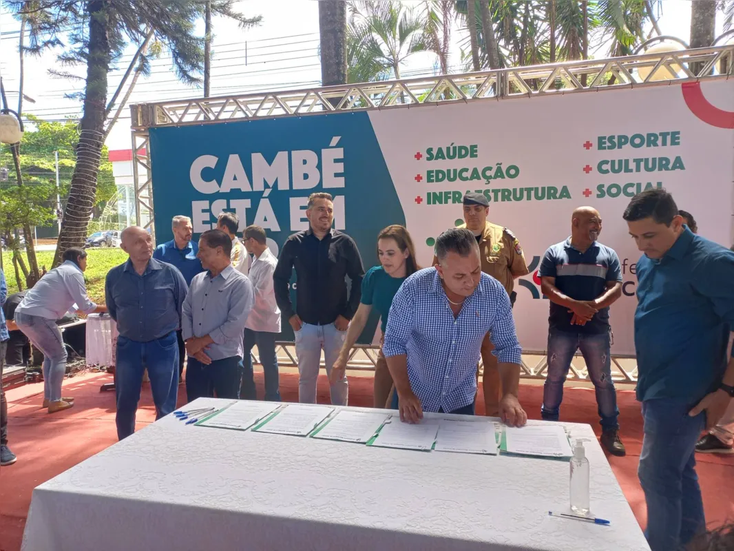 Evento no Centro Cultural reuniu autoridades locais e servidores