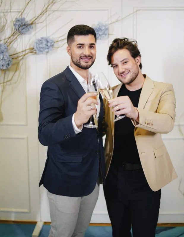 Ariston e Eduardo com a cliente Katielly Romancini
