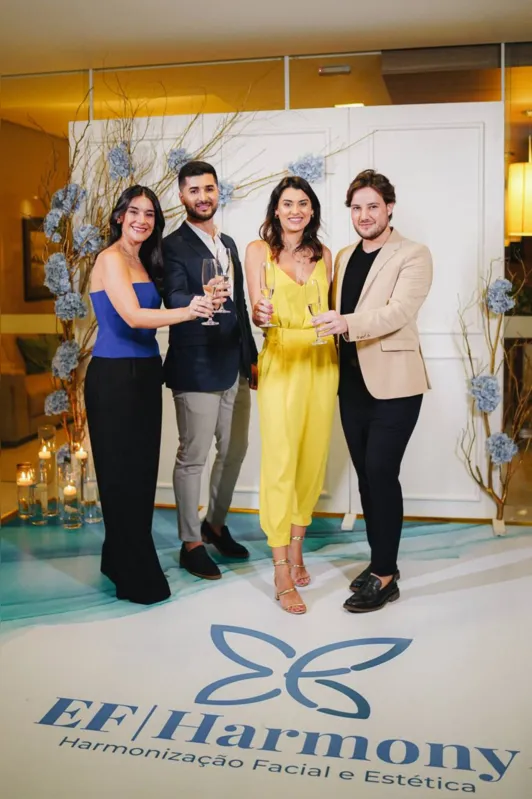 Ariston Zago e Eduardo Fonseca com as arquitetas Leticia Gomes e Vitoria Pozzobon