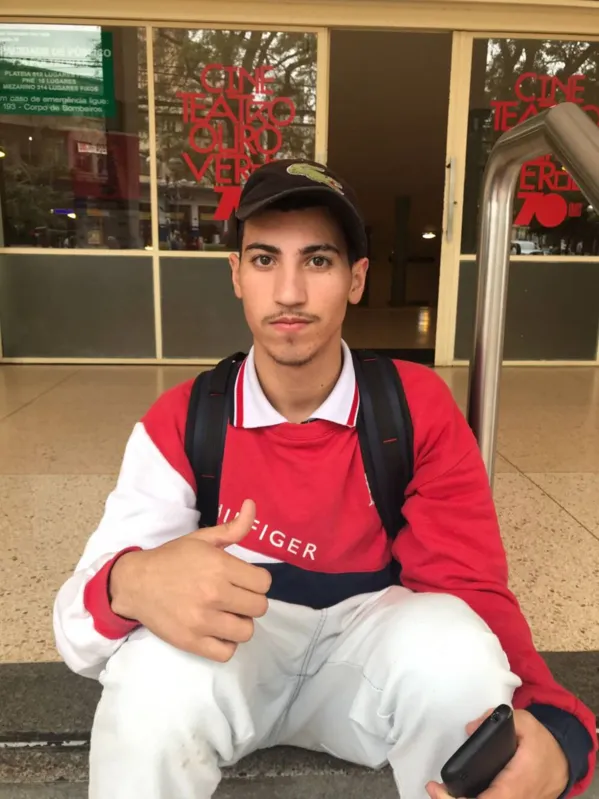 Henry Fernandes, estudante