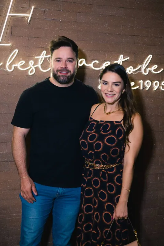 Wagner Ridão e Priscila Paiva
