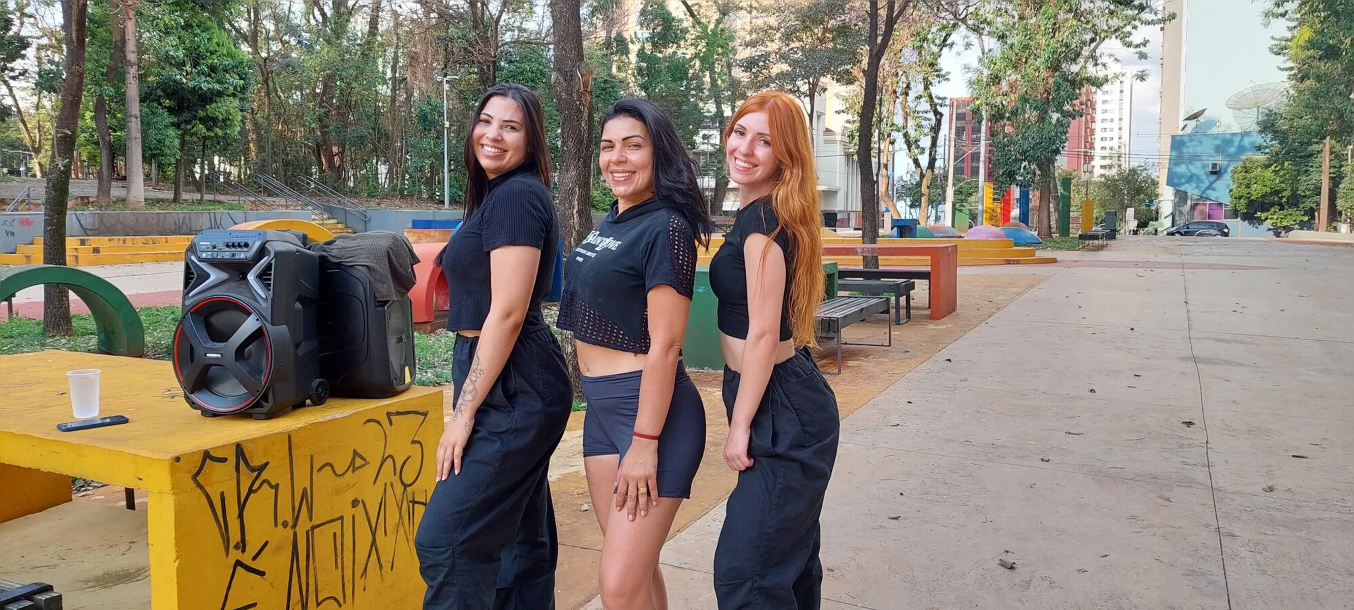 As instrutoras de fitdance Flávia Góis, 38, Carla Larissa, 26, e Paloma Dias, 30