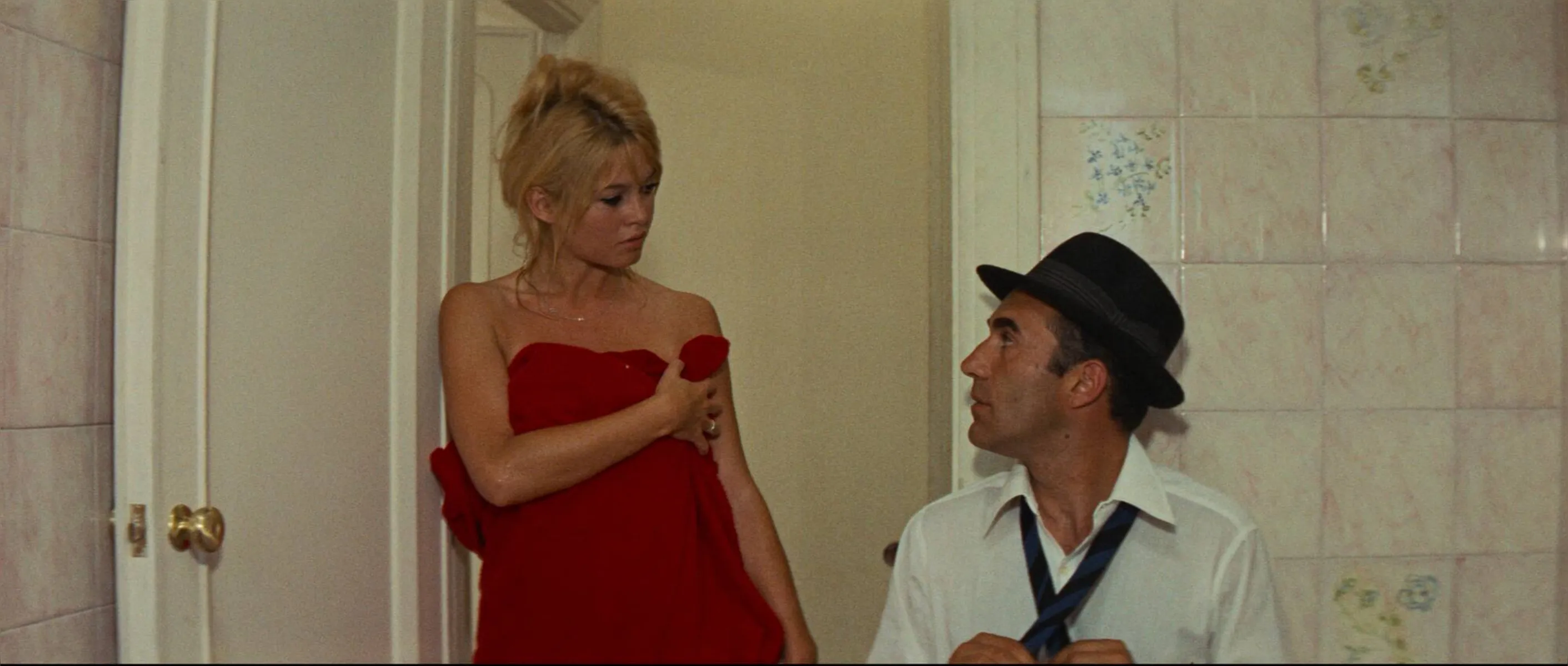 Camille (Brigitte Bardot) e Paul Javal (Michel Piccoli) em cena de "O Desprezo"