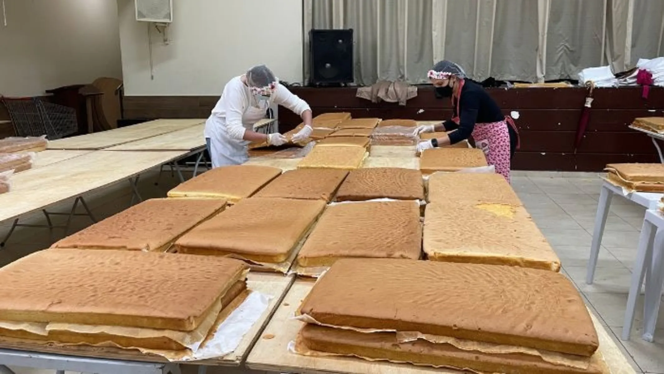 Imagem ilustrativa da imagem Paróquia de Cambé produz 10 mil pedaços do bolo de Santo Antônio