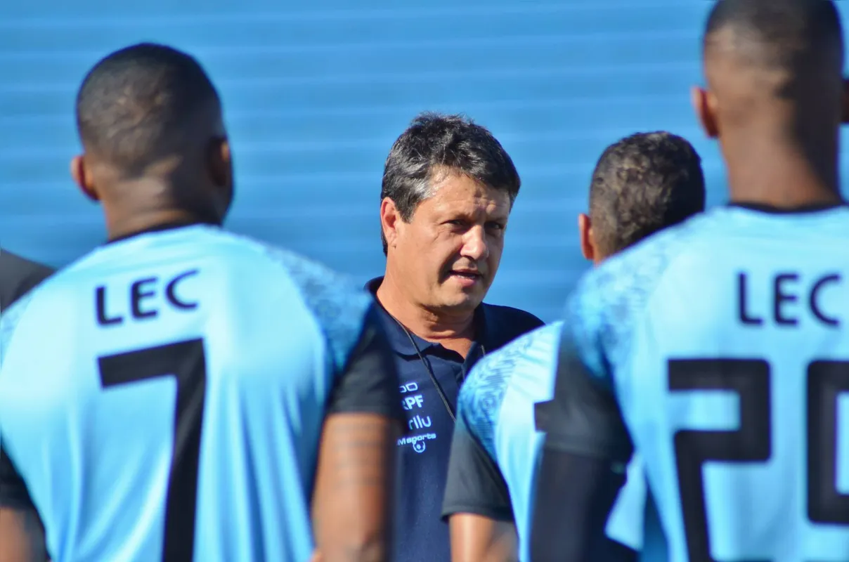 Conversa entre Adilson Batista e Sérgio Malucelli pode selar o retorno do treinador ao Londrina para a sequência da Série B